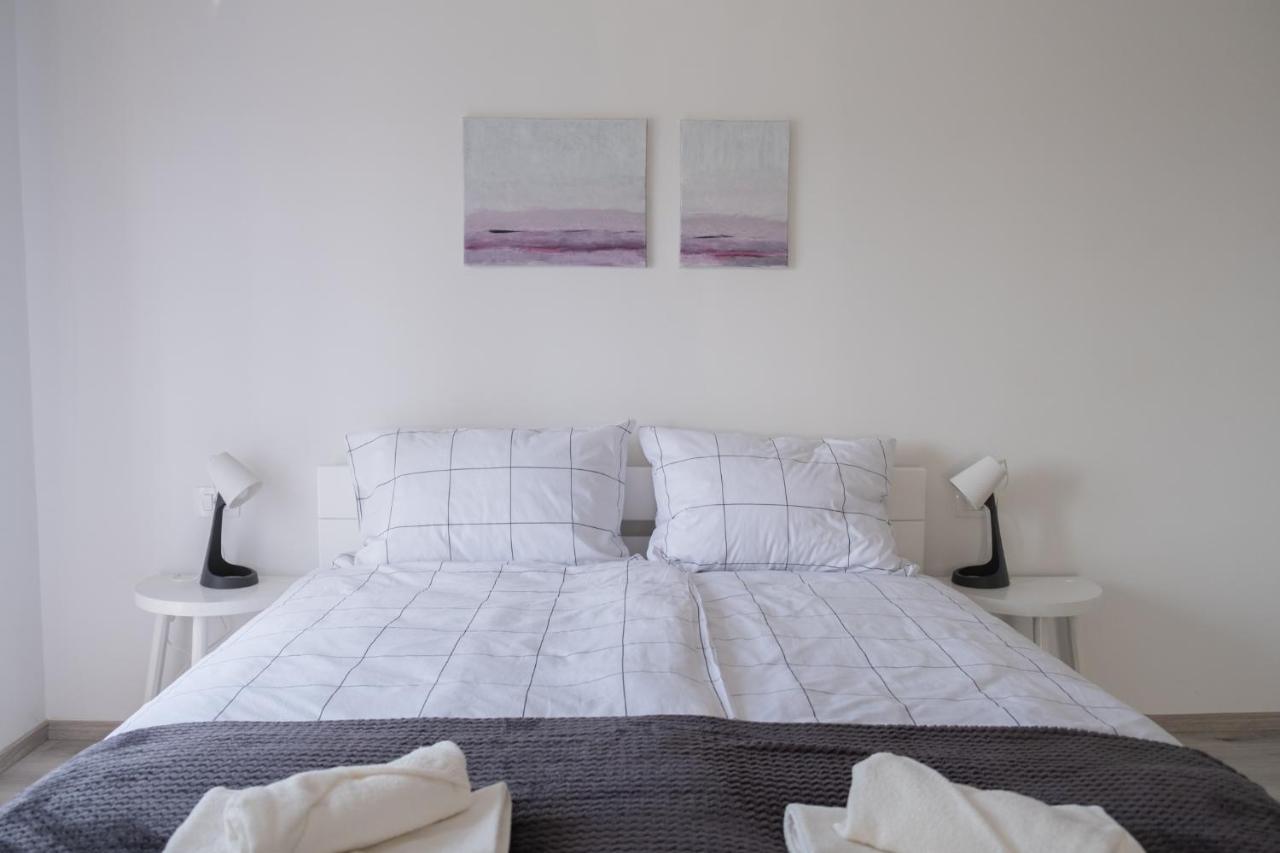 Apartma Oddih Dutovlje Exterior foto